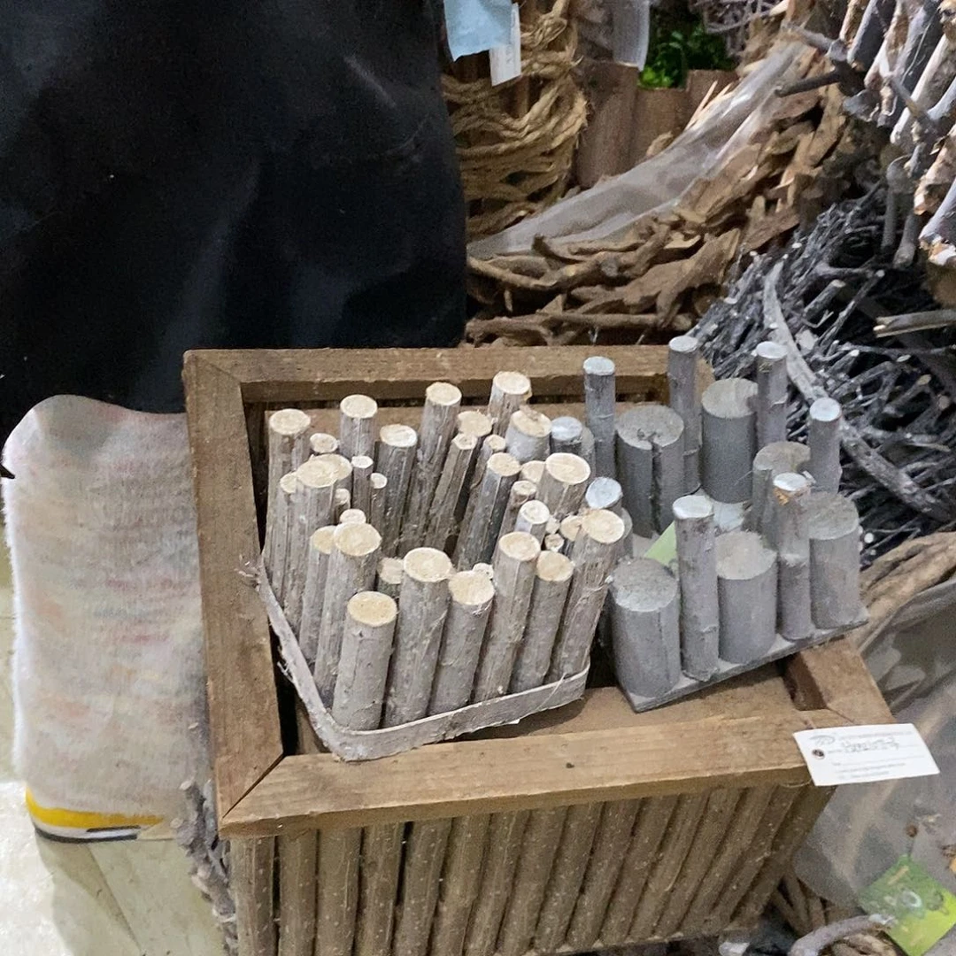 六***子微瑕放漏不退不换想好再拍