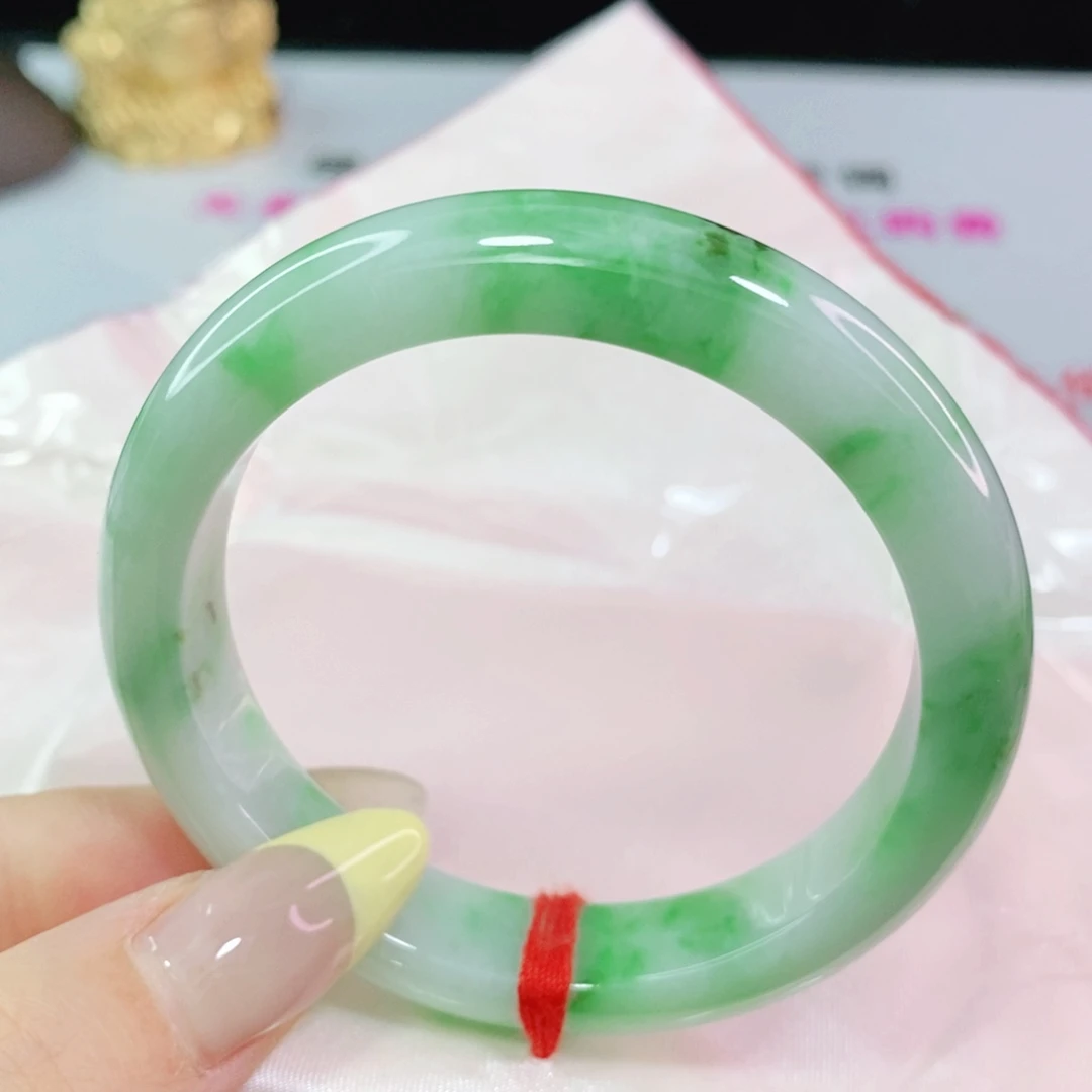 翡翠手镯未镶嵌51.6正圈