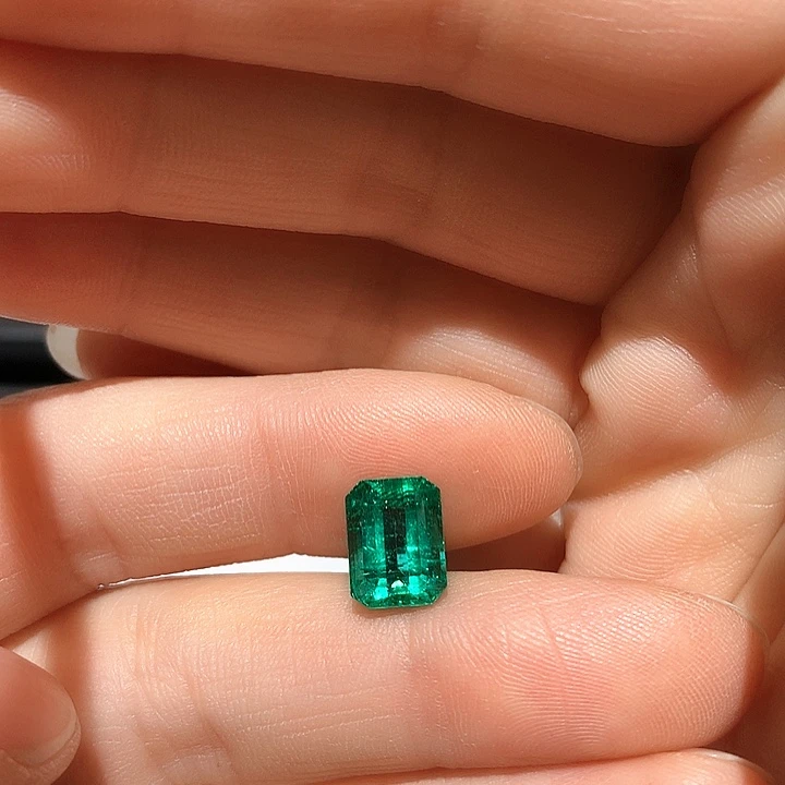 裸石未镶嵌祖母绿M****懿2.76克拉赞比亚祖母绿裸石