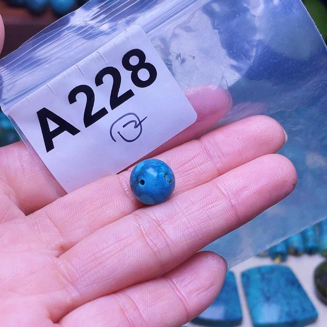 十堰原生态绿石头特色手工配饰