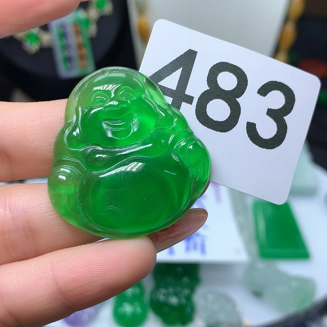 翡翠吊坠(赠链)未镶嵌