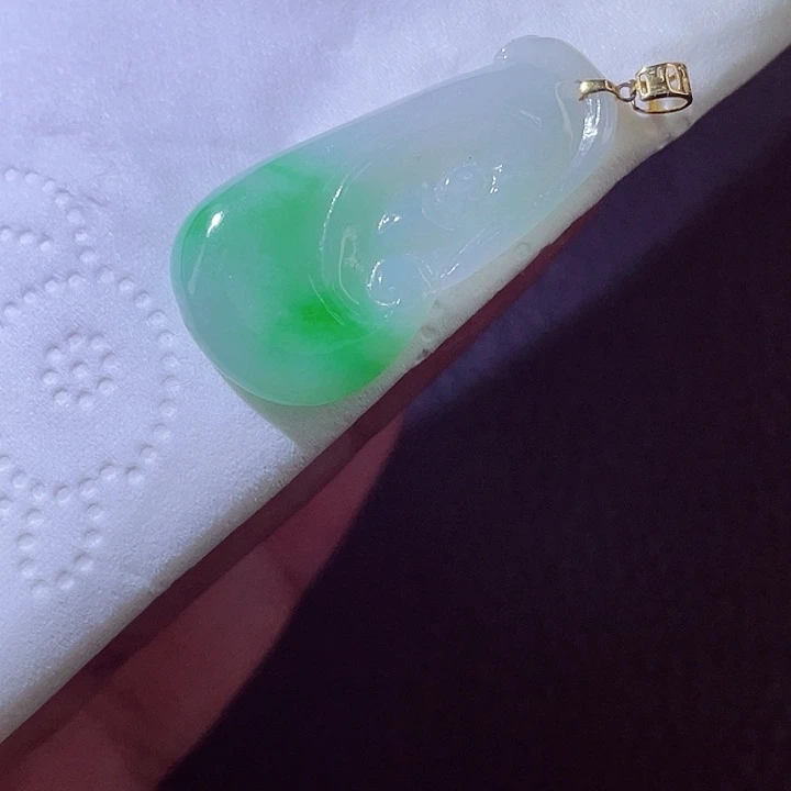 颈饰18K金镶嵌翡翠翡翠
