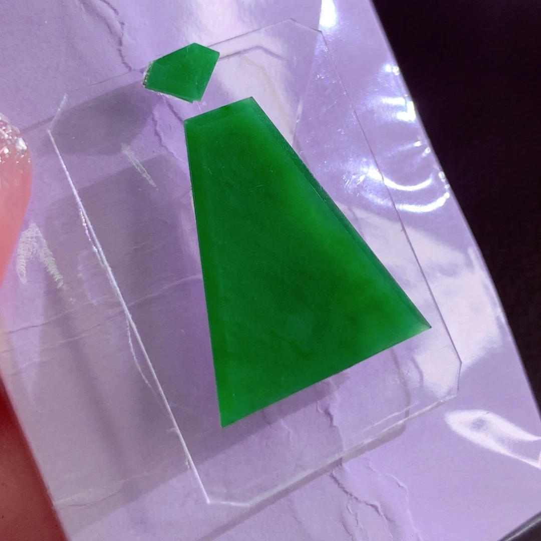 定制翡翠未镶嵌翡翠