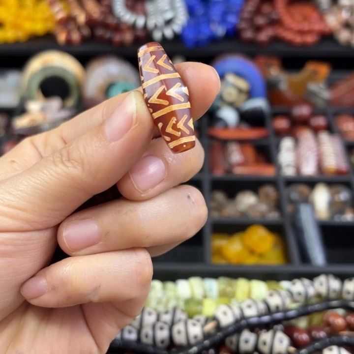 阳***阳玛瑙/玉髓未镶嵌颈饰