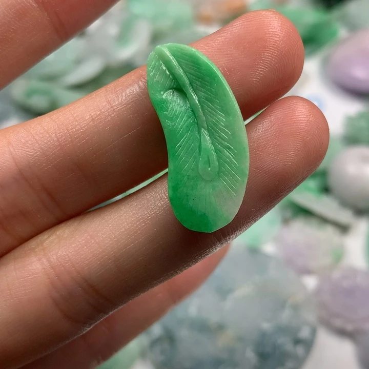 定制翡翠未镶嵌翡翠