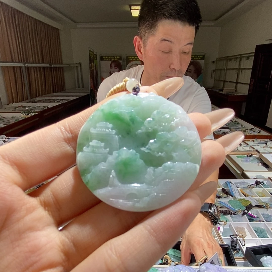 翡翠未镶嵌颈饰翡翠