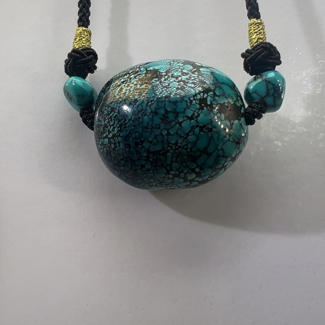 绿松石未镶嵌挂件