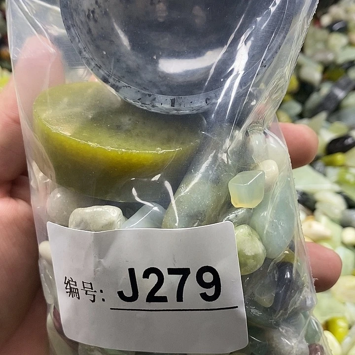 岫玉鱼缸石未镶嵌
