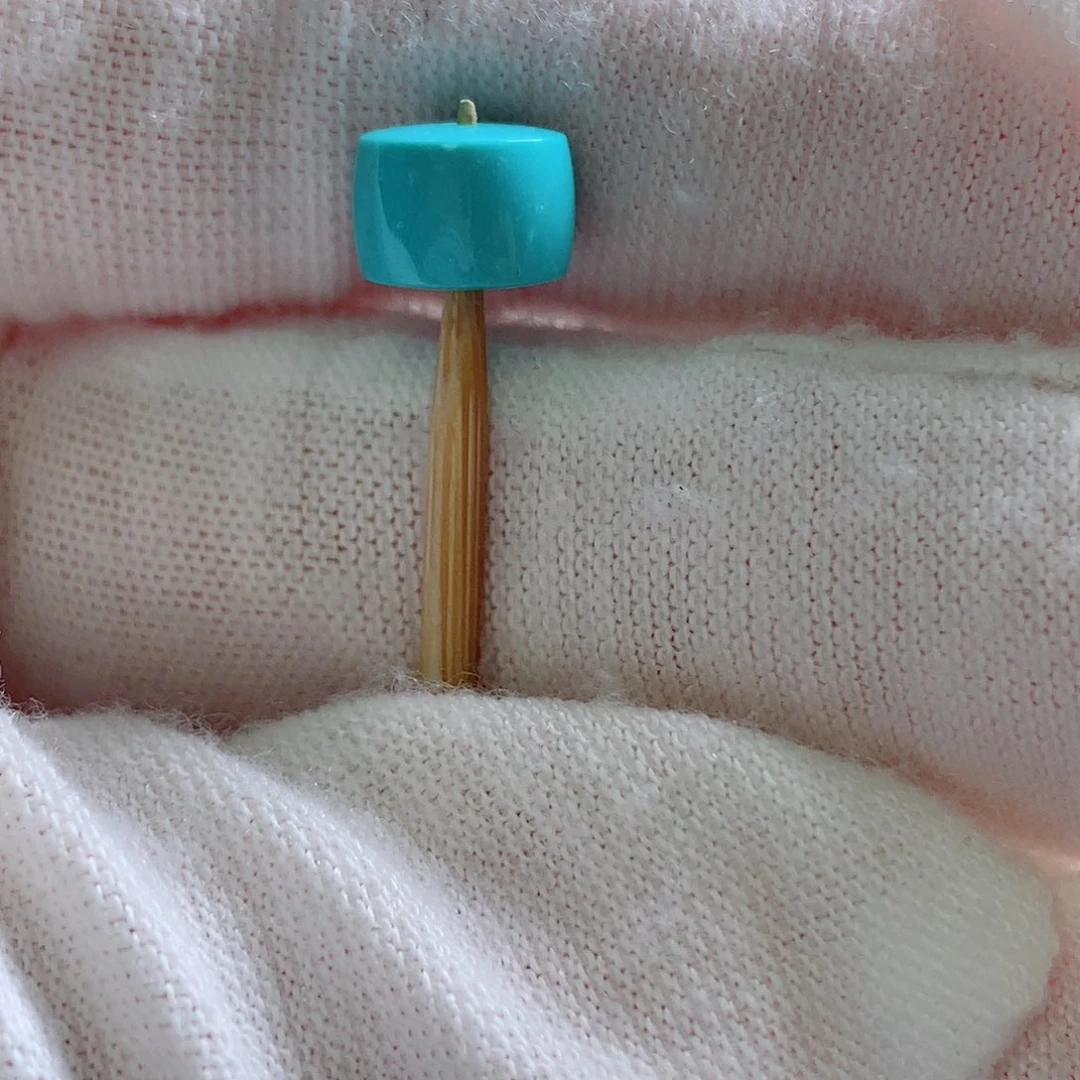 绿松石未镶嵌挂件