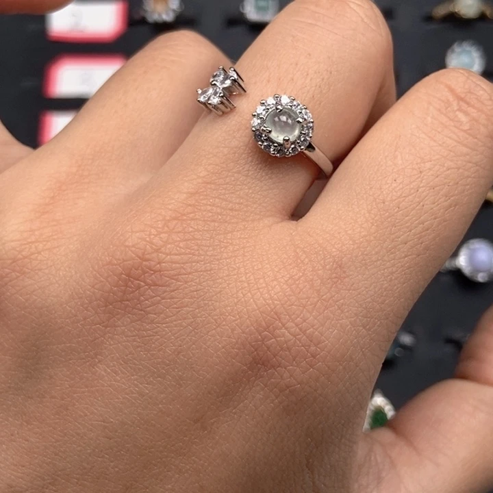 翡翠未镶嵌戒指戒指