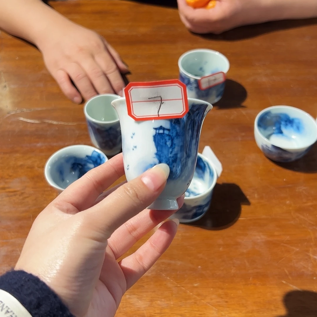 青花手绘山水主人杯柴窑