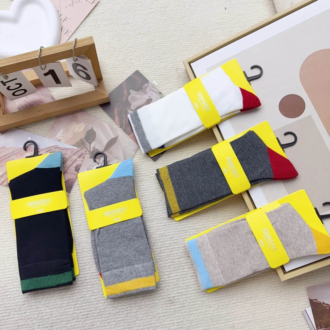 M3003 五双女袜休闲时尚简约中筒袜子