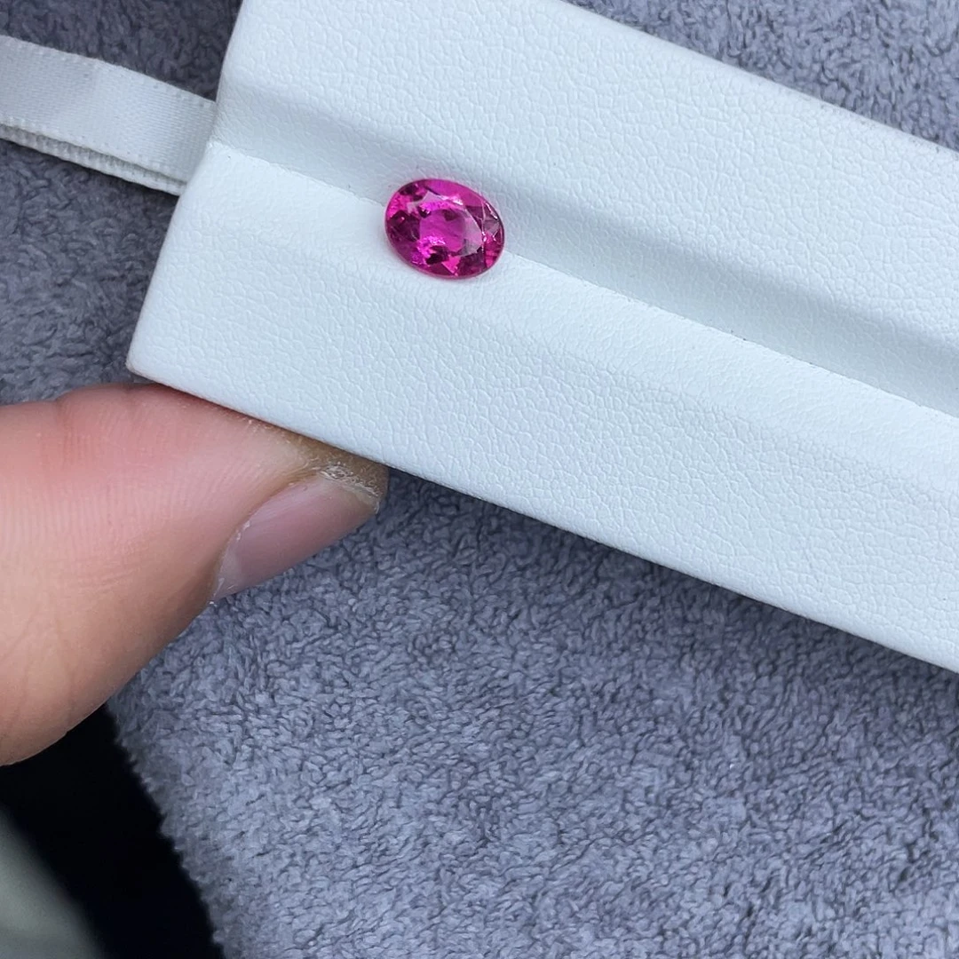 未镶嵌碧玺裸石1.203Ct卢比来