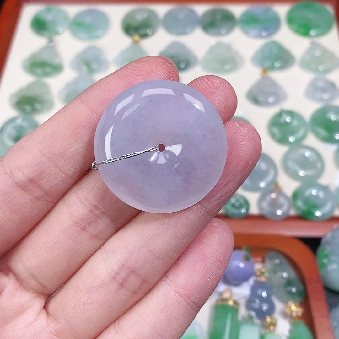 翡翠未镶嵌颈饰吊坠