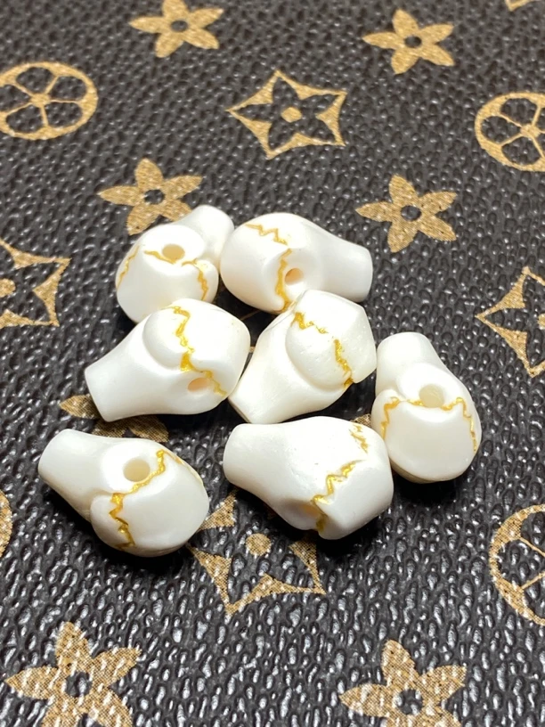 st0052驼骨描金三通10*16