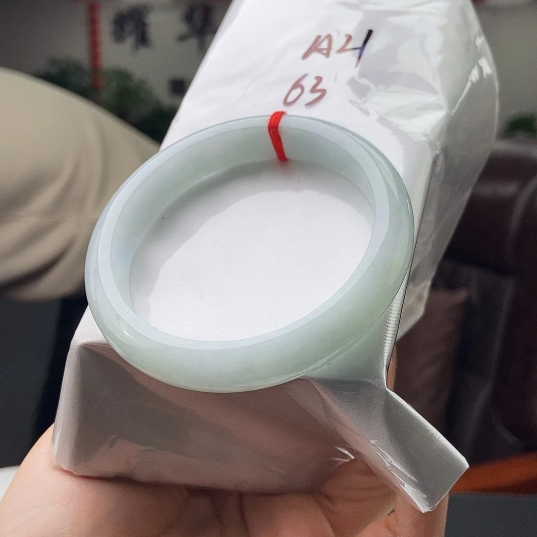 翡翠手镯未镶嵌拍一发一