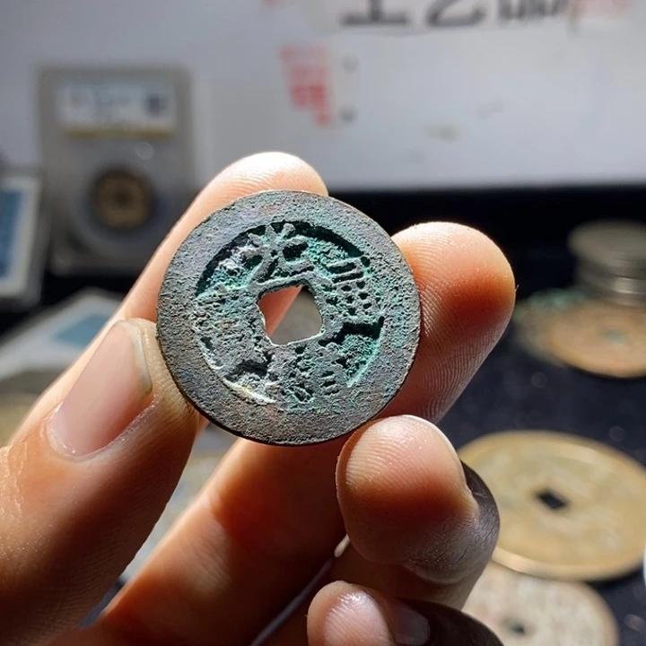 纯银工艺品鉴定中心主任