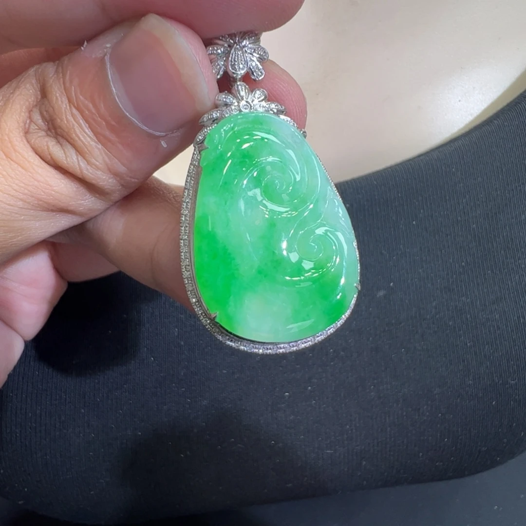 翡翠18K金镶嵌吊坠(不含链)