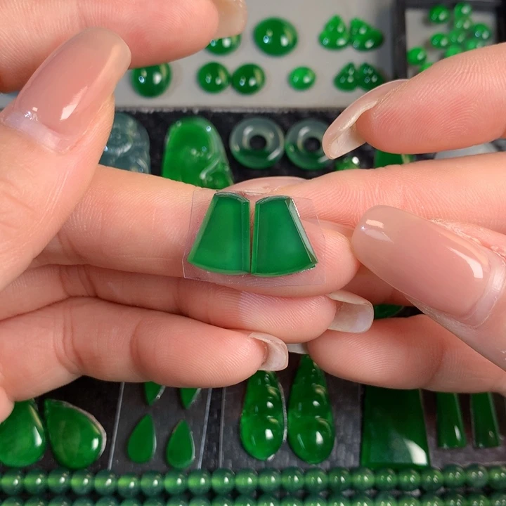 翡翠散珠11.69/9.35/2.51翡翠翡翠