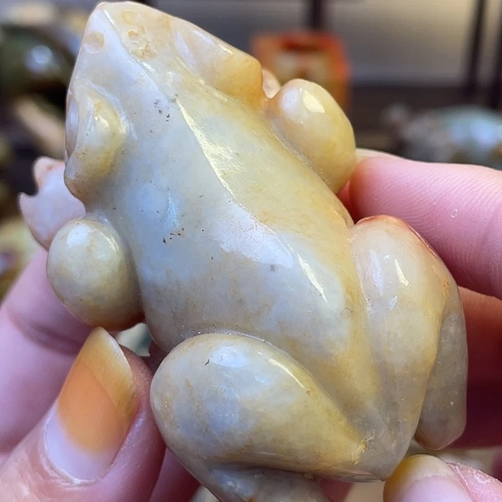 未镶嵌和田玉（糖玉）挂件