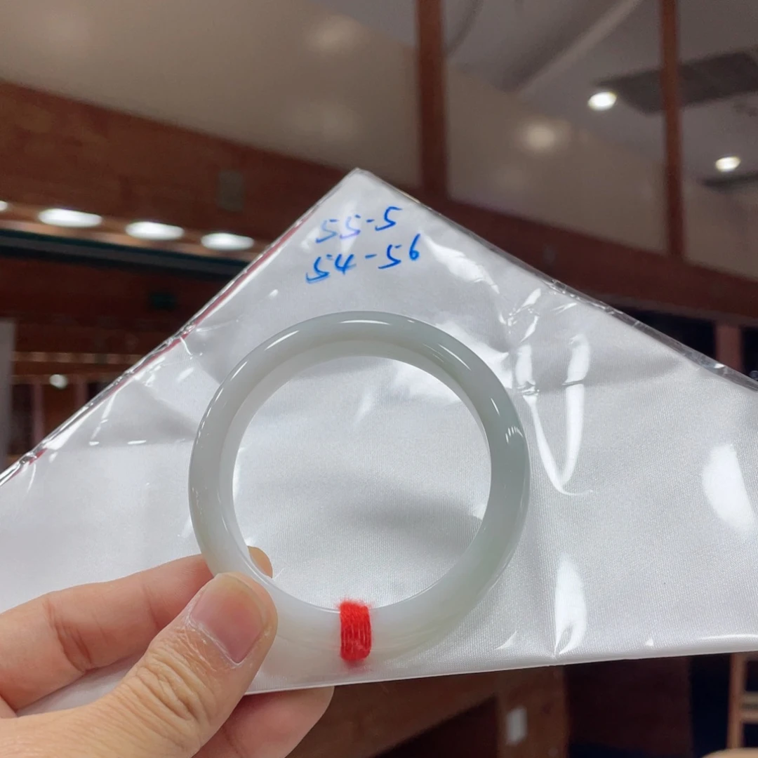 翡翠手镯未镶嵌买断