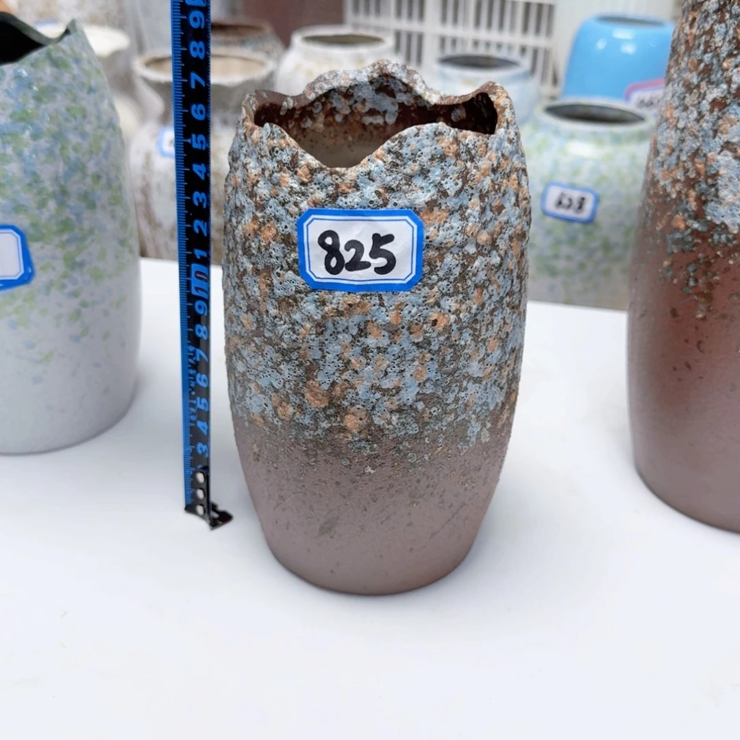 825号陶瓷高17.5厘米一个