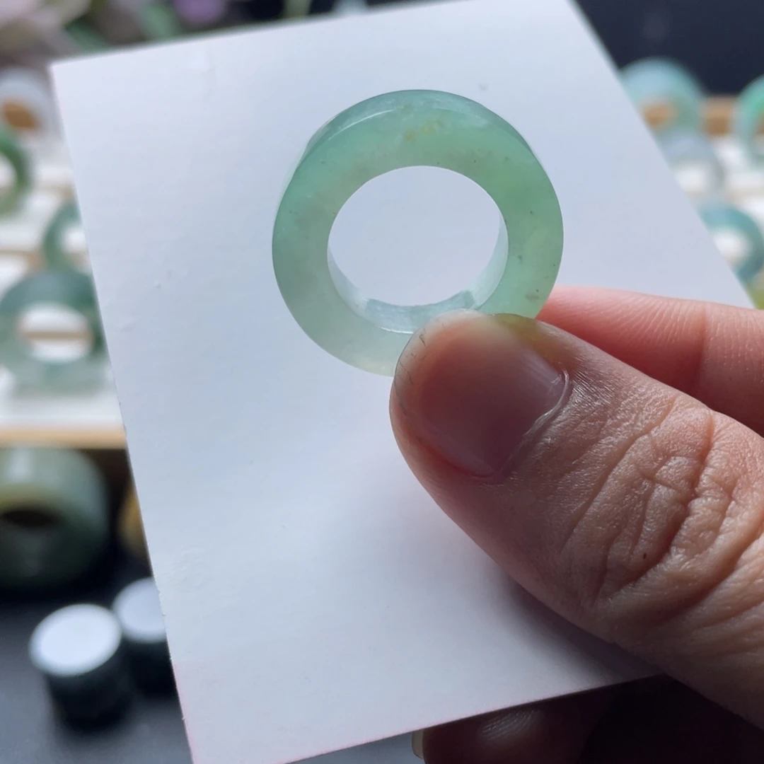 定制翡翠未镶嵌翡翠戒圈15-18