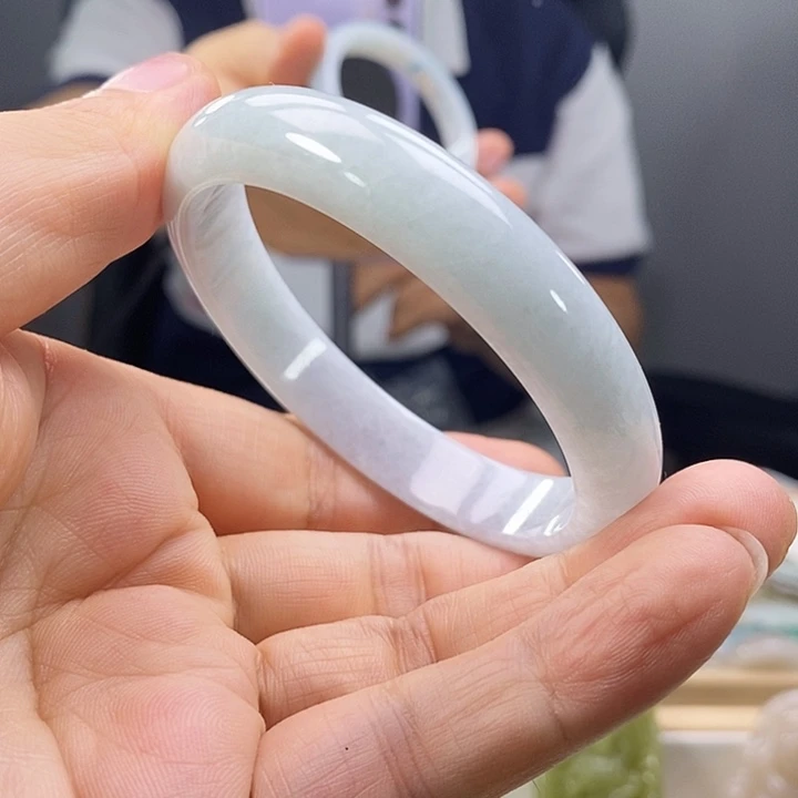 翡翠未镶嵌手镯翡翠