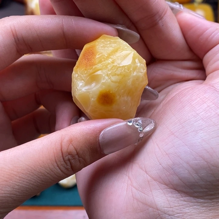 定制蜜蜡未镶嵌蜜蜡原石