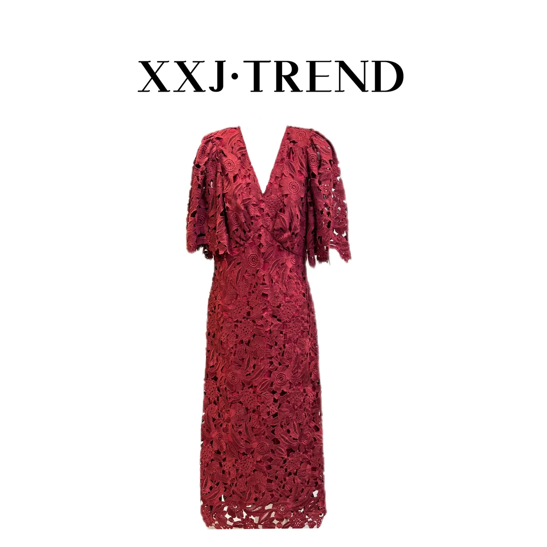 XXJ 笑念 25年重工水溶镂空盘花收腰显瘦高级感连衣裙