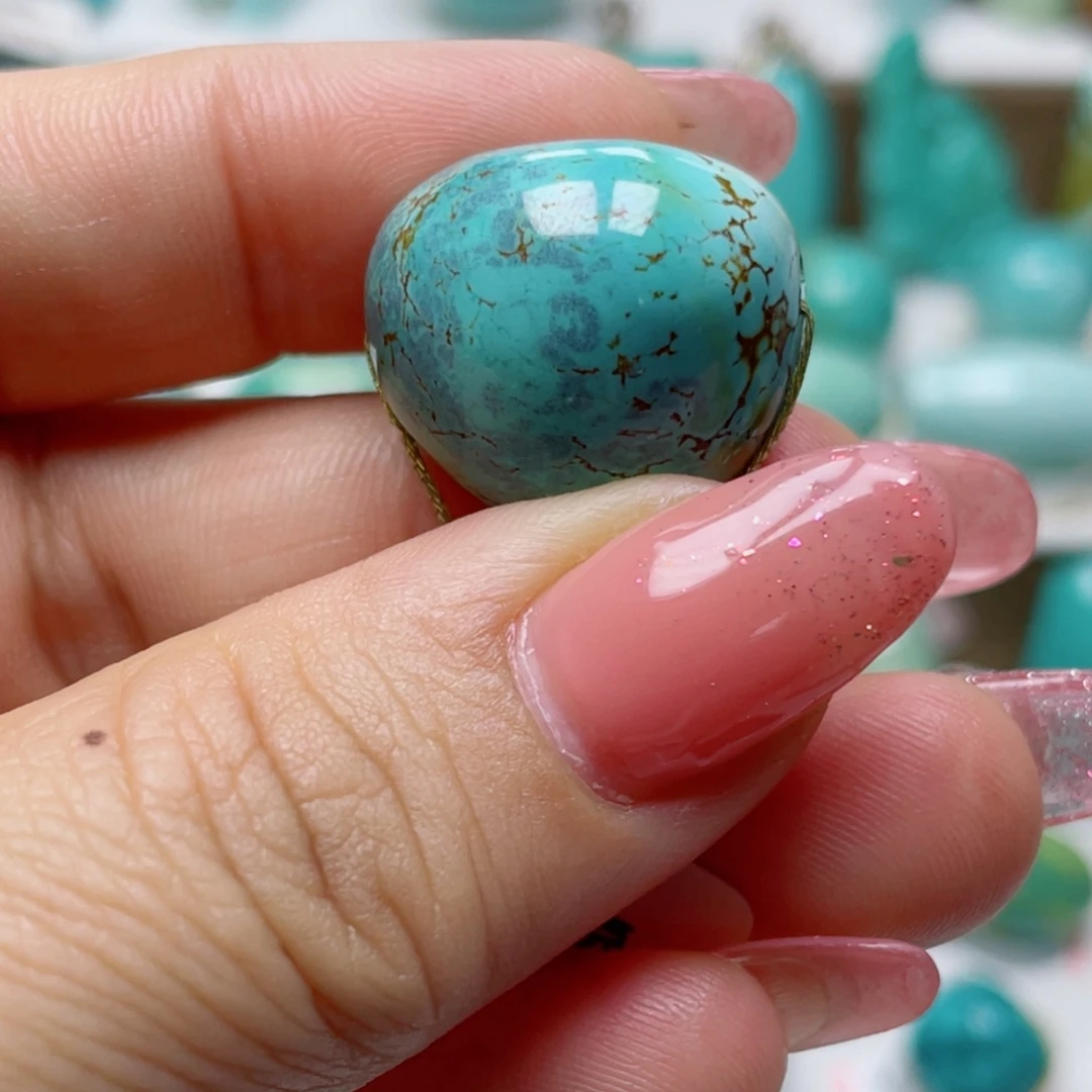 绿松石未镶嵌摆件