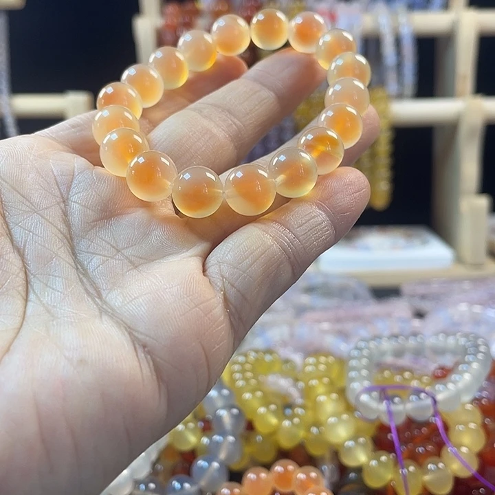 叶***子玛瑙/玉髓未镶嵌手链