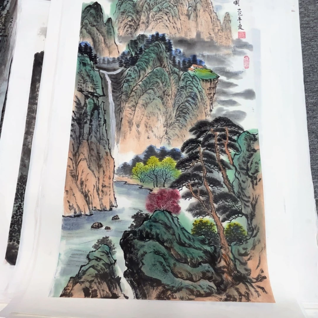 军***国画绘画作品多次，100.50