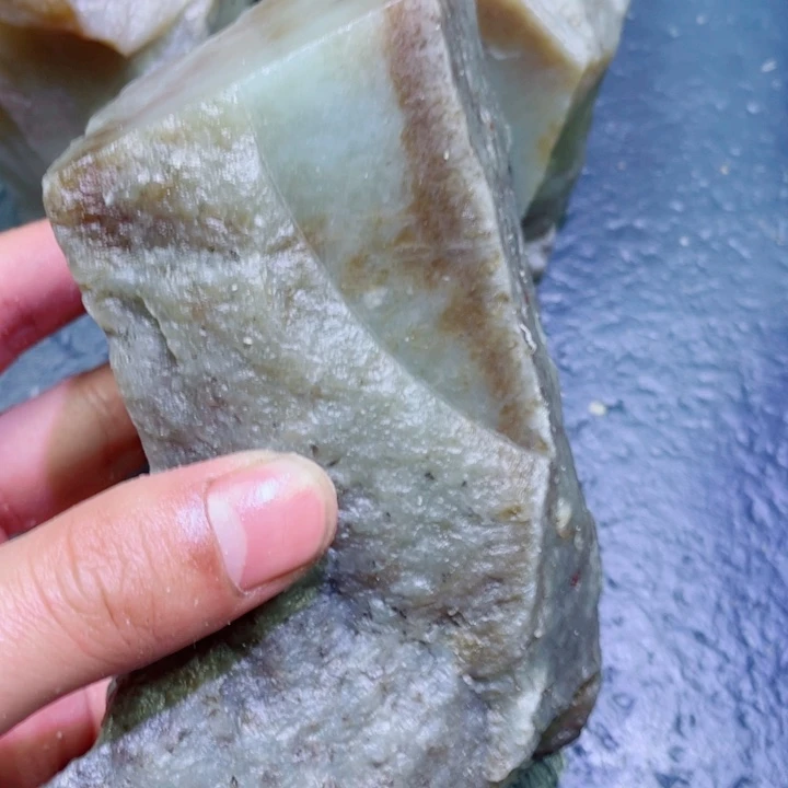 和田玉未镶嵌珠宝半成品