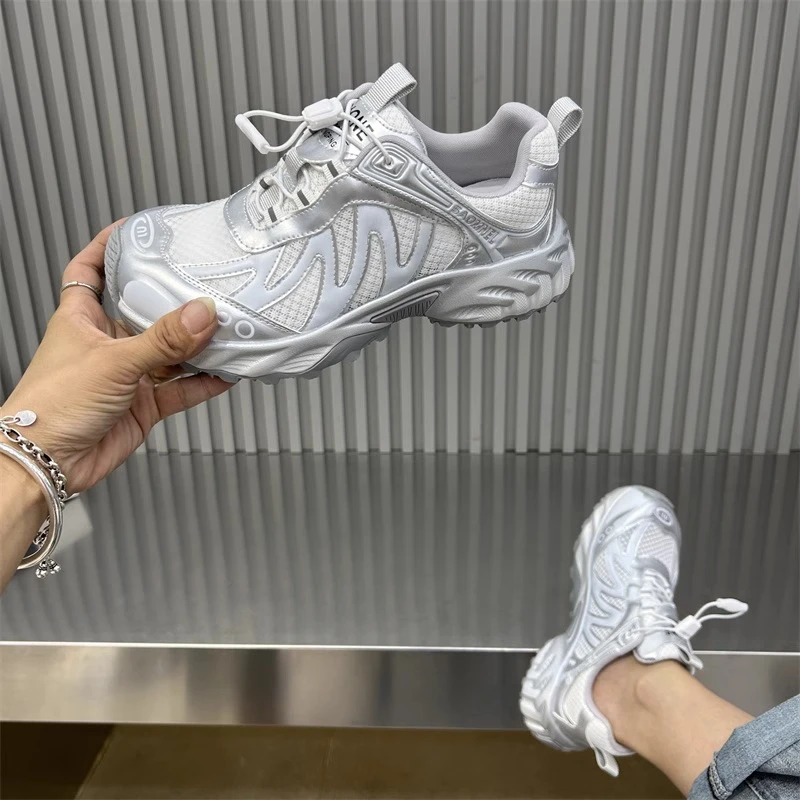 夏季新款2025年透气网面歪头时尚百搭厚底休闲鞋小白鞋老爹鞋女潮