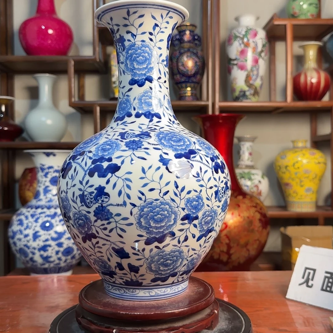 瓶高度35厘米肚径22厘米