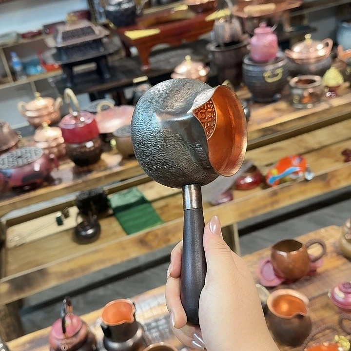 段***锤紫铜手工制作摆件一个