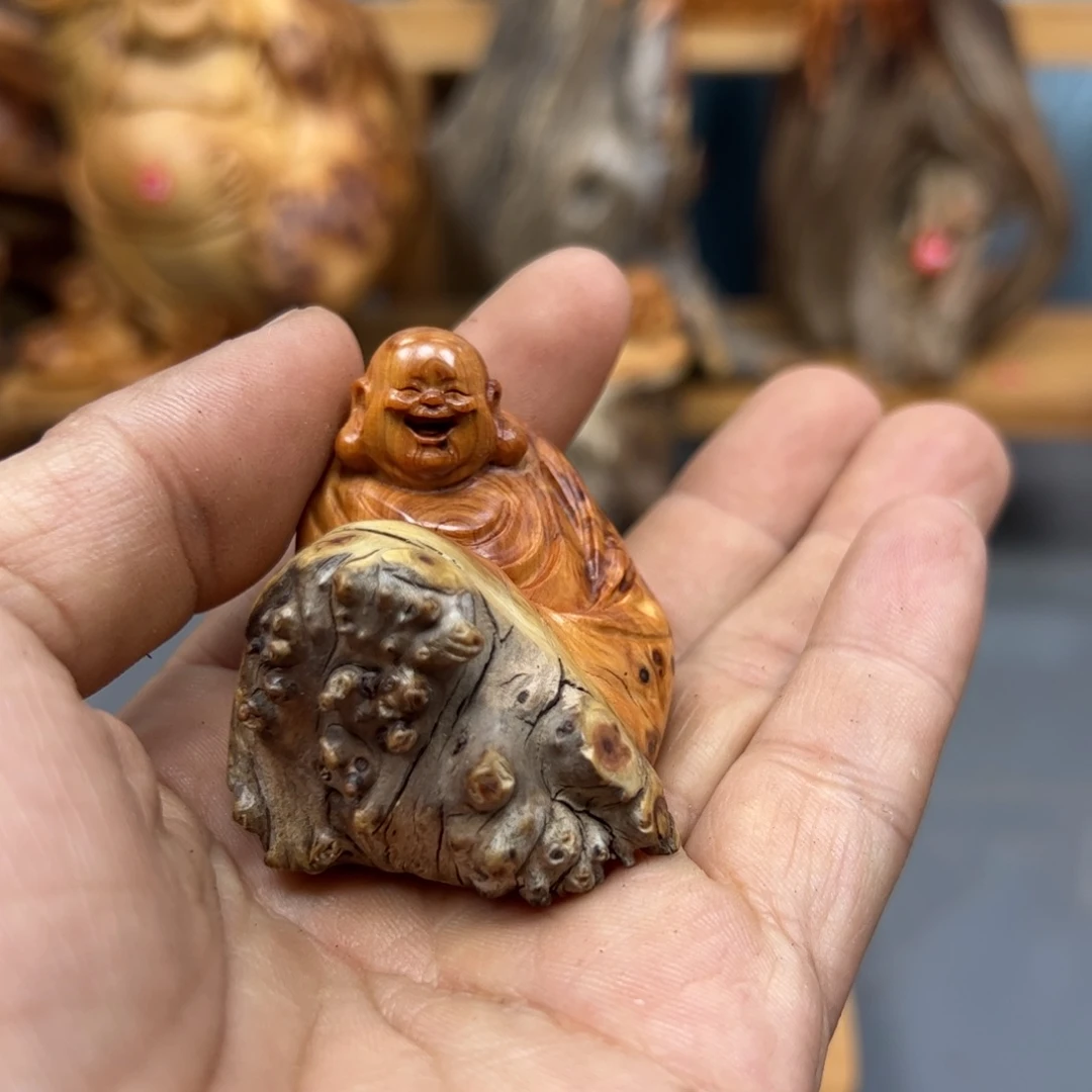 周***惠木崖柏木摆件手把件