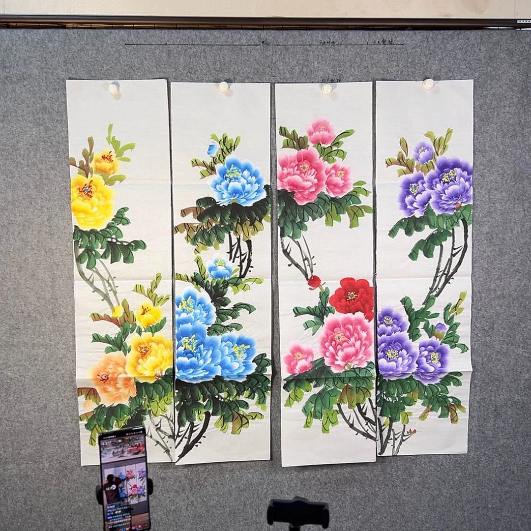 国画853 花鸟在树丛的顶端发出一