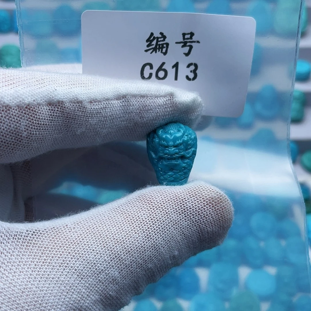 L***.绿松石未镶嵌珠宝奇石