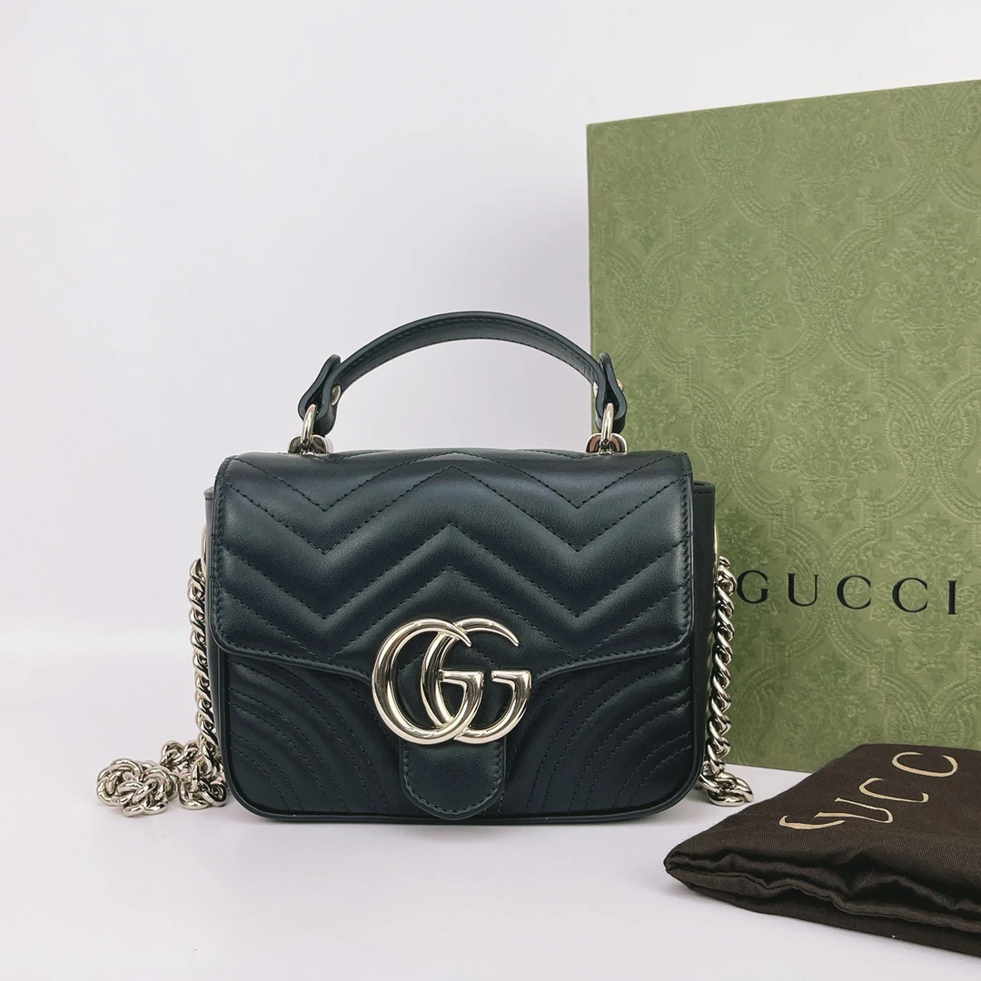 99新 GUCCI/古驰 古驰 黑色牛皮邮差斜挎包底长17 B931