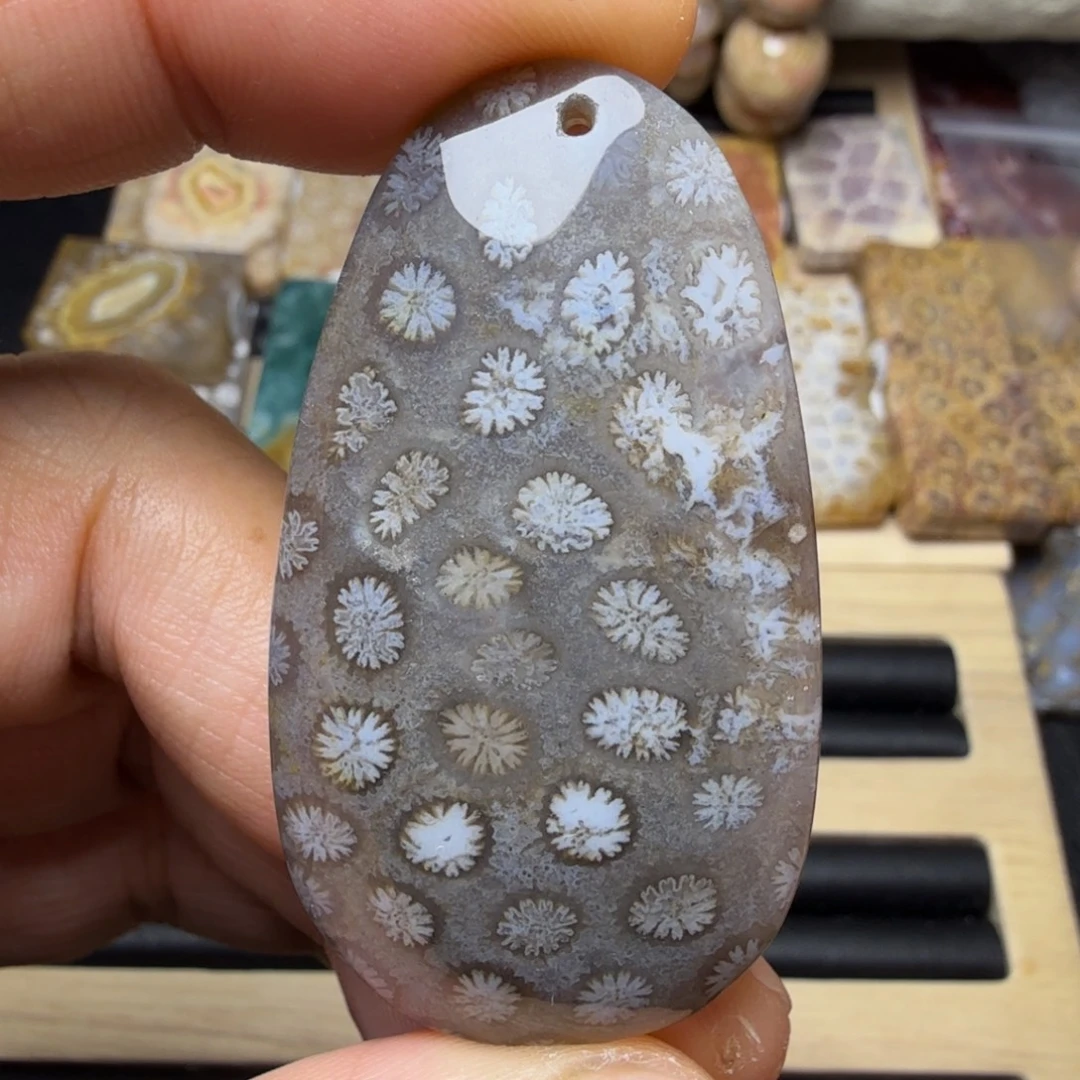 硅化玉未镶嵌纯天然色有机玉石保真色