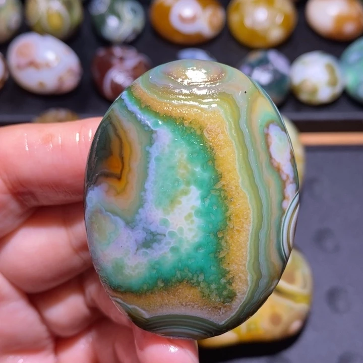 未镶嵌玛瑙/玉髓珠宝半成品12