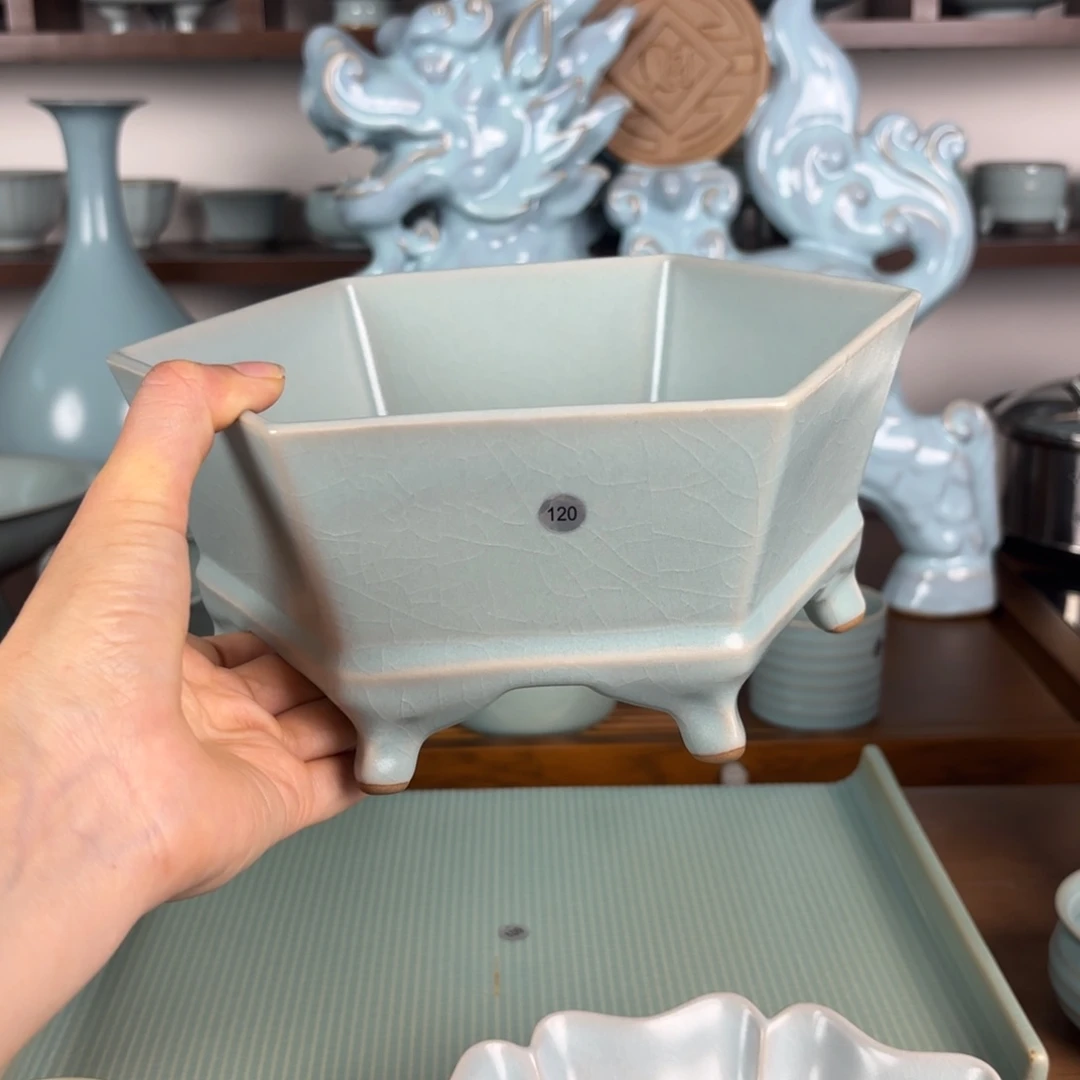 摆件编号120仿古釉六方洗一级品