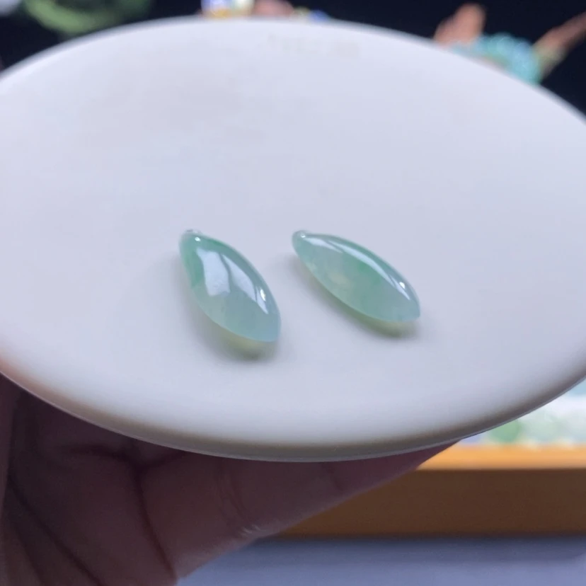 【闪购商品】翡翠颈饰未镶嵌【多样性发货只发一】冰飘绿福瓜