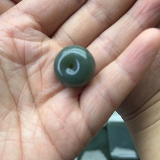 未镶嵌和田玉珠宝半成品