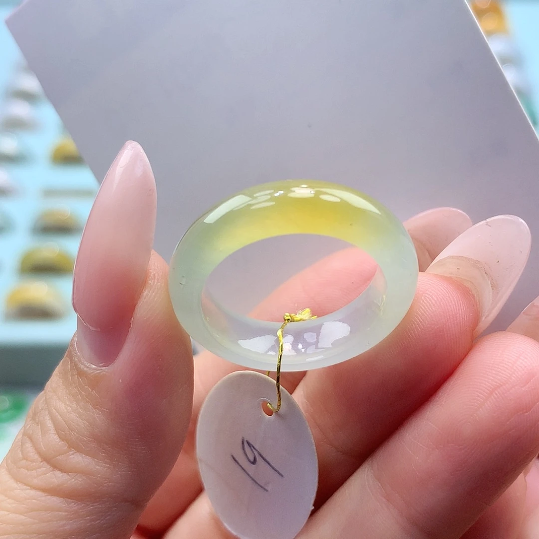 未镶嵌戒指翡翠19圈