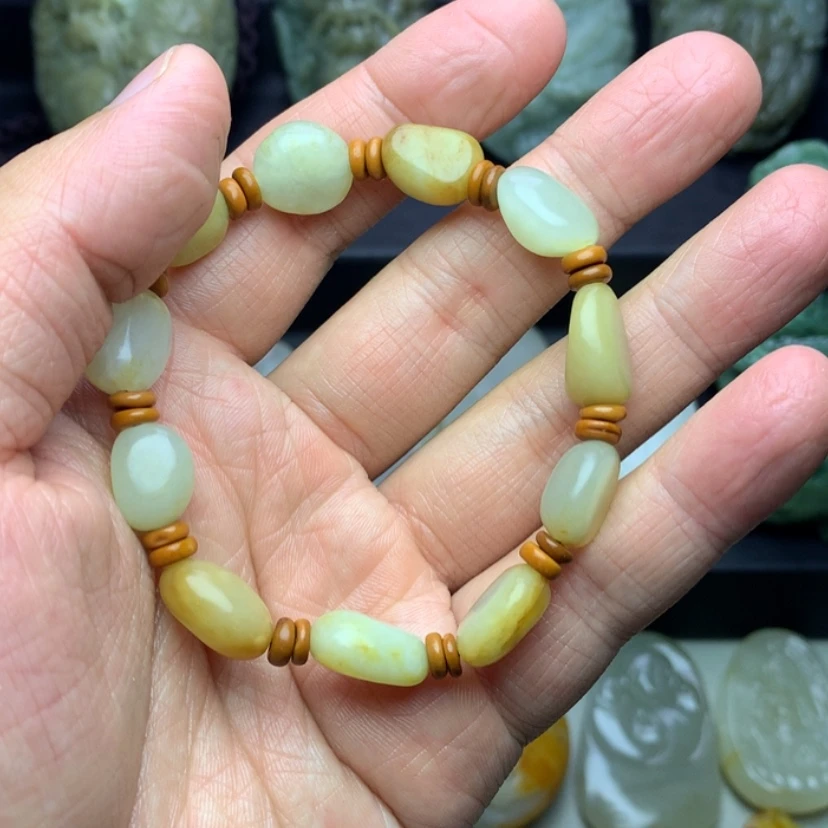 【闪购商品】颈饰未镶嵌和田玉