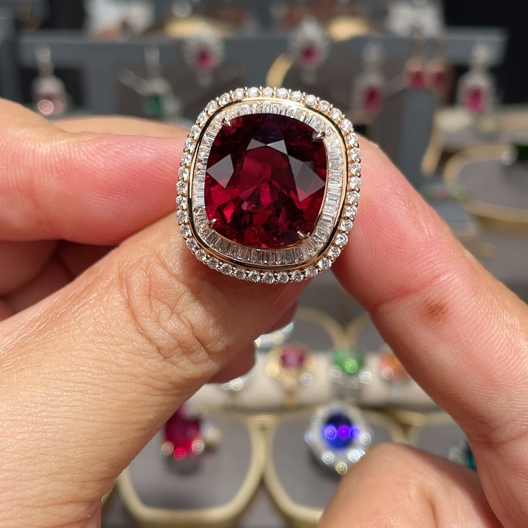 戒指18K金镶嵌碧玺14.1ct