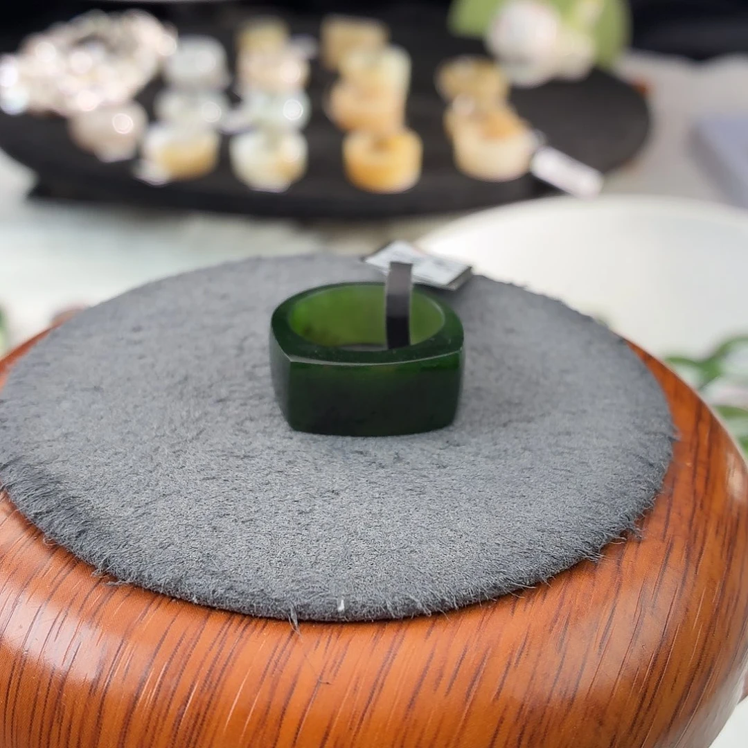 和田玉（糖玉）未镶嵌戒指b俄碧马鞍17.3